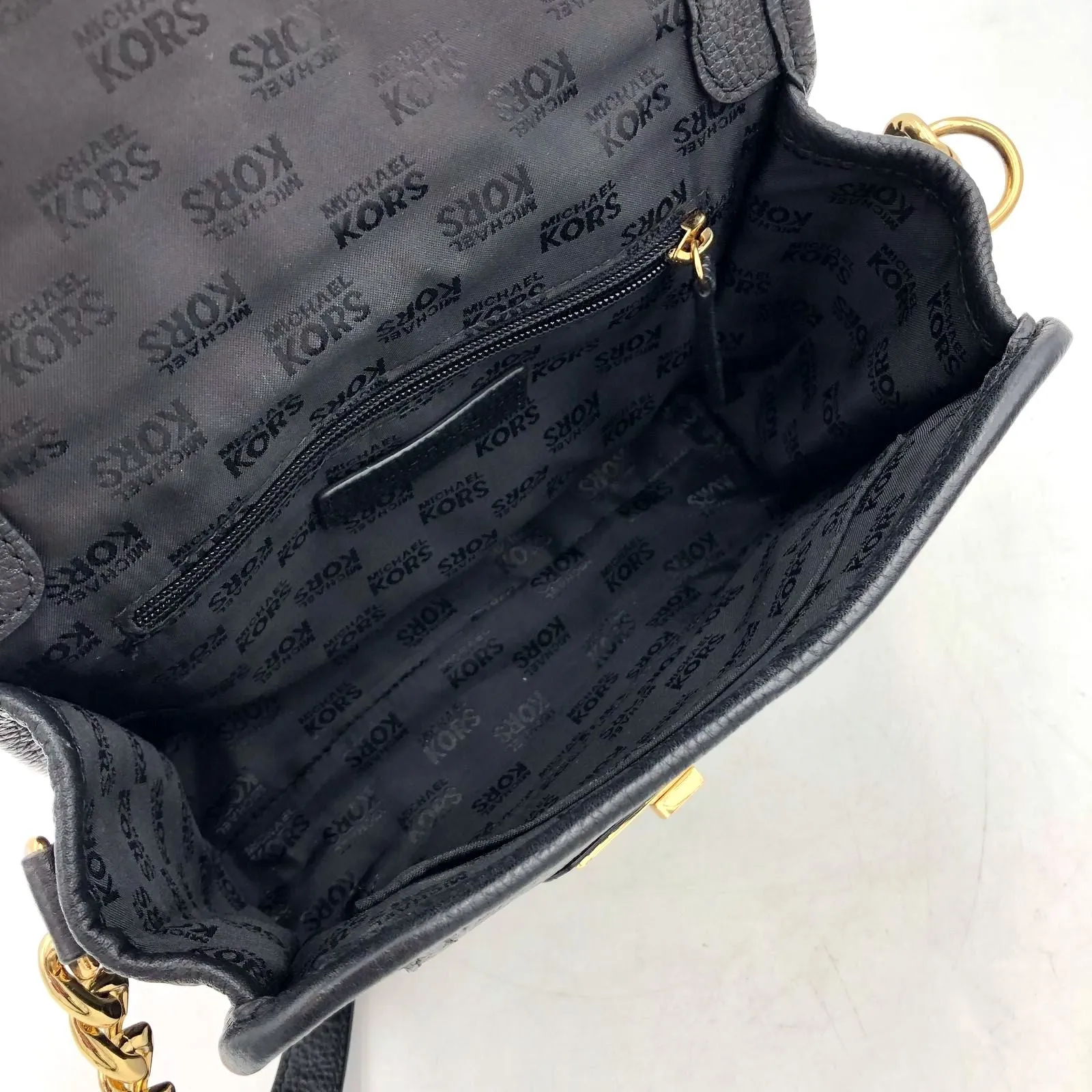 Authentic Michael Kors Women's Black Luxury Leather Crossbody Bag - COA Included