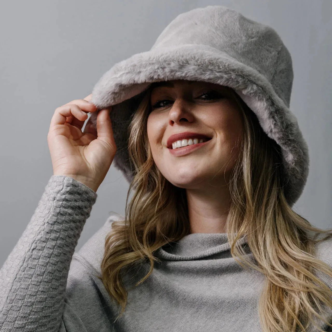 Faux Fur Bucket Hat Grey