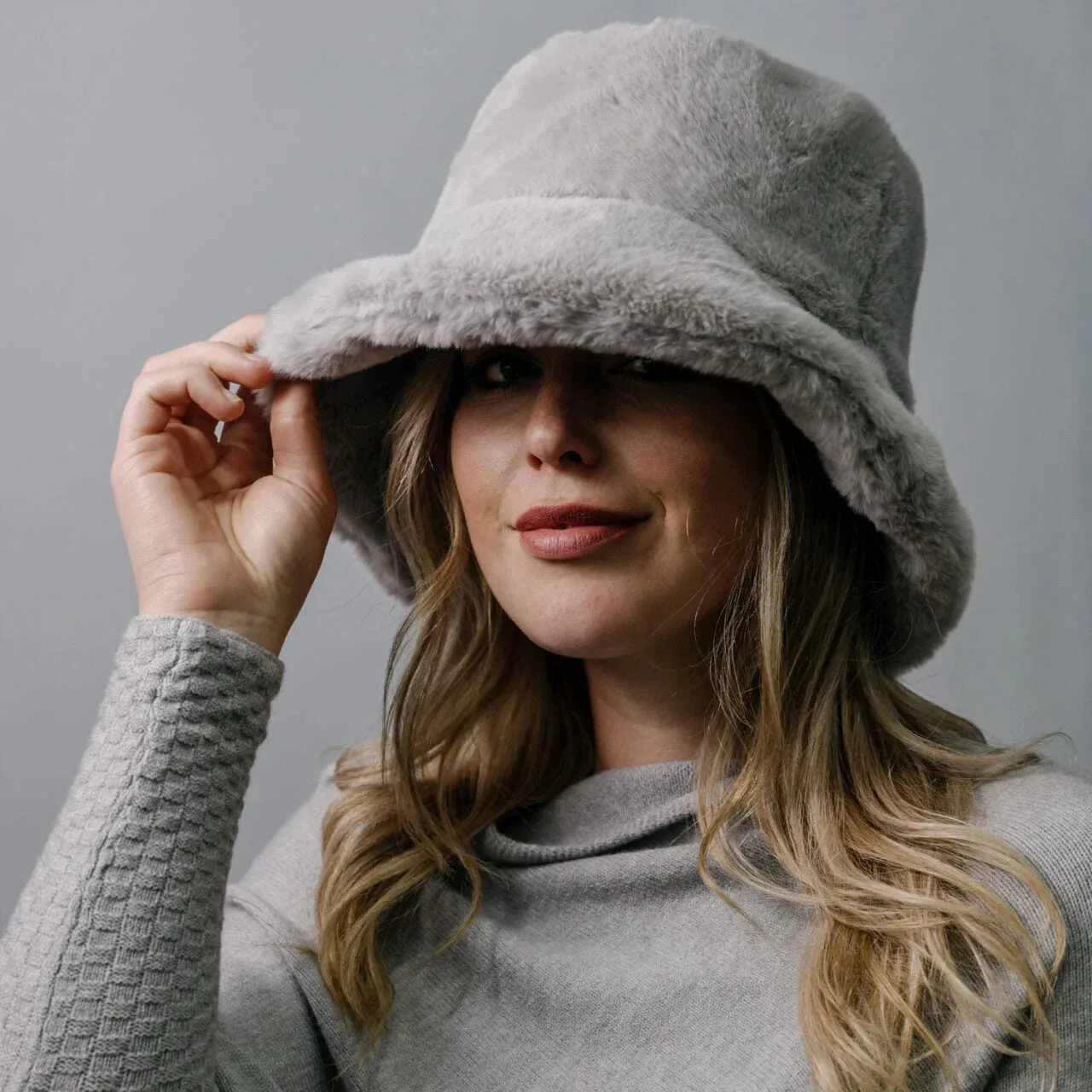 Faux Fur Bucket Hat Grey