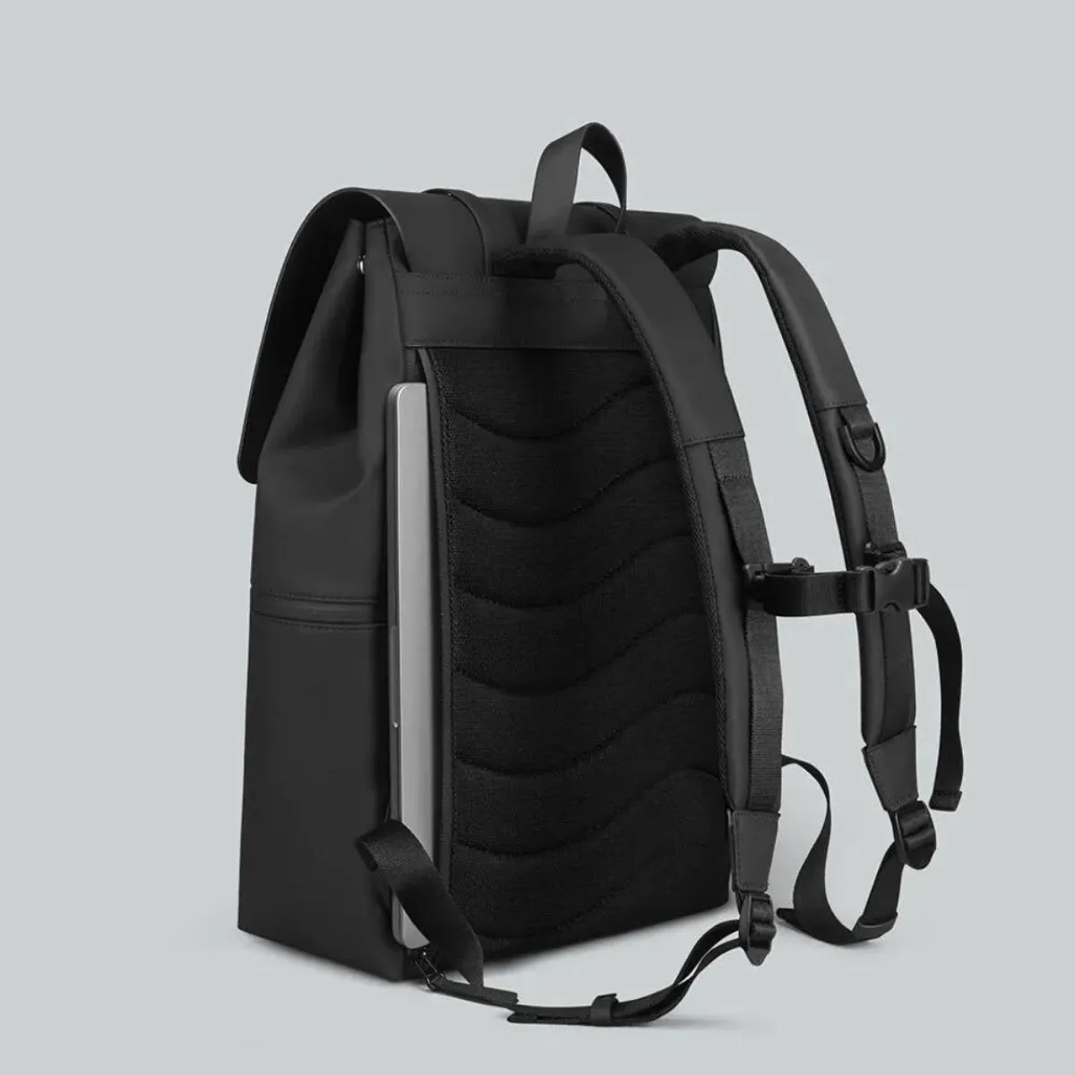 Gaston Luga Splash 2.0 16" in Black