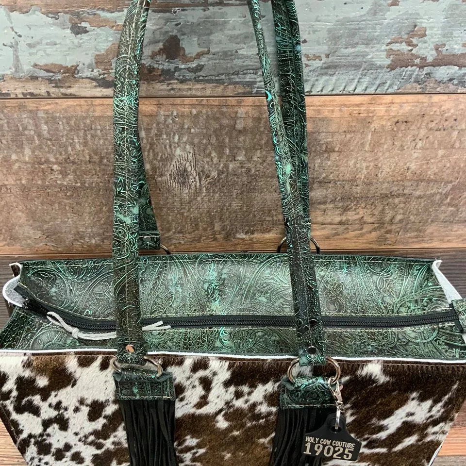 Get Outta Dodge Tote  #19025