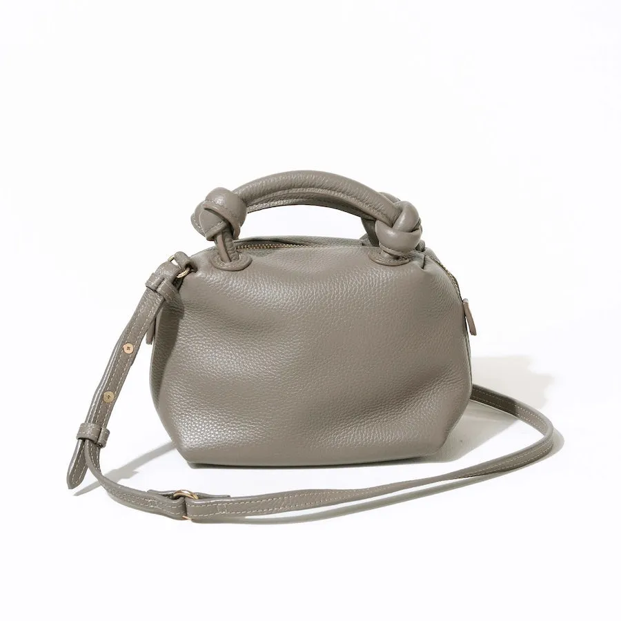 Leatherpom S