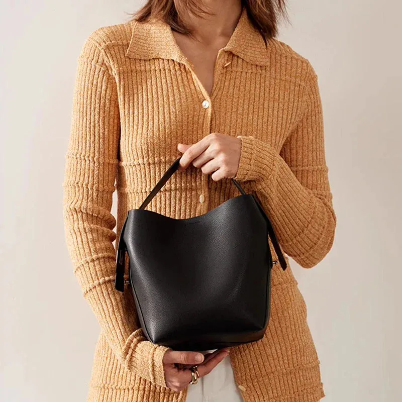 Mugrs™ Bucket Crossbody Bag