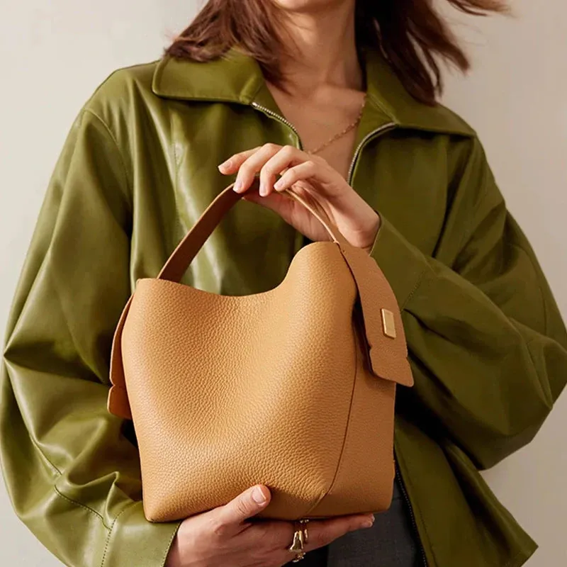 Mugrs™ Bucket Crossbody Bag