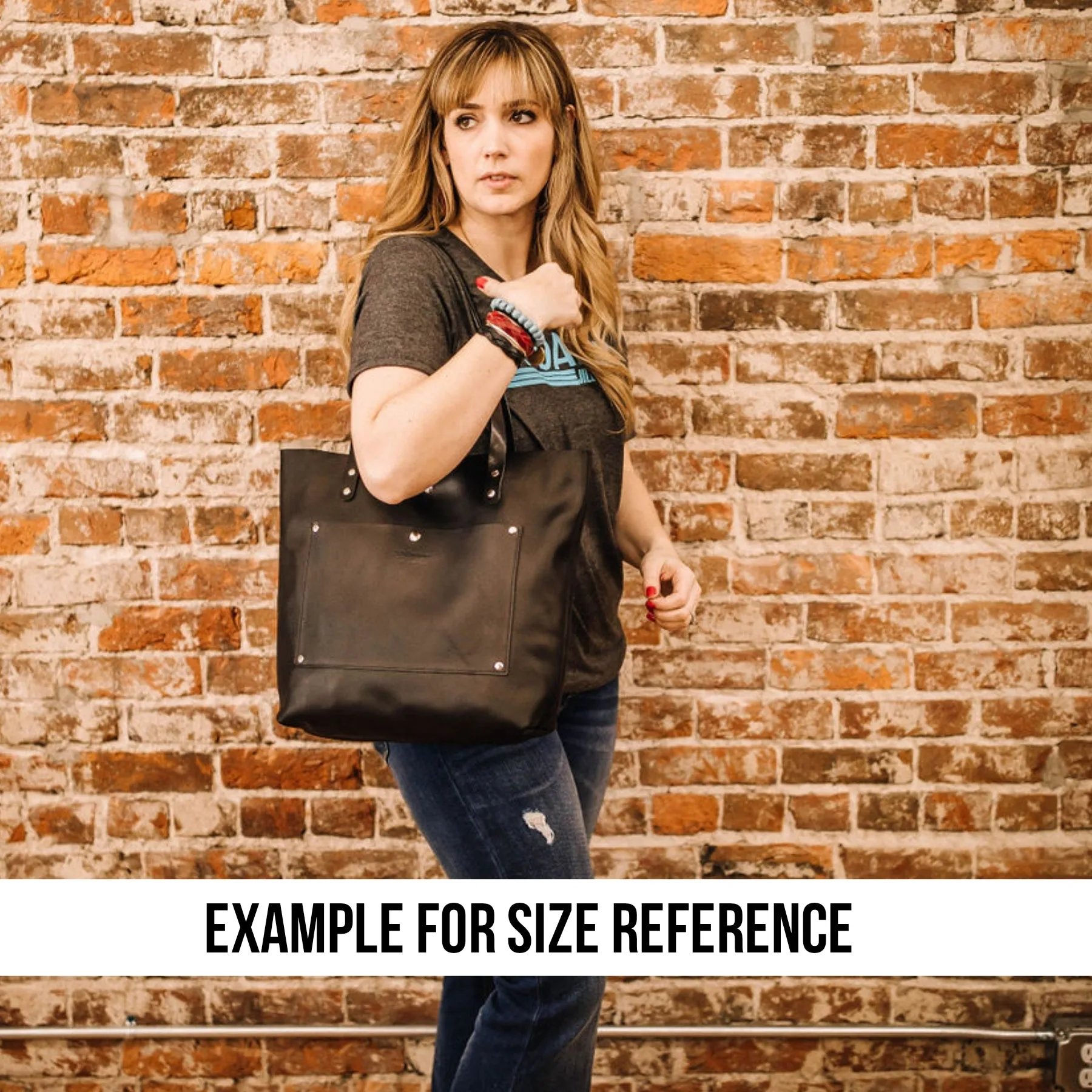 The Tote (Tuscany) JH07331